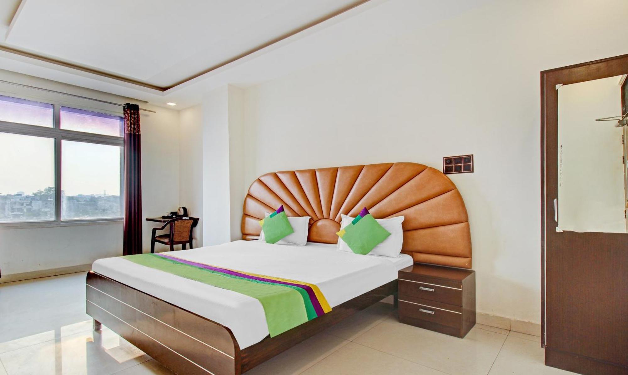 Treebo Silver Grand New Agreement Lucknow Buitenkant foto