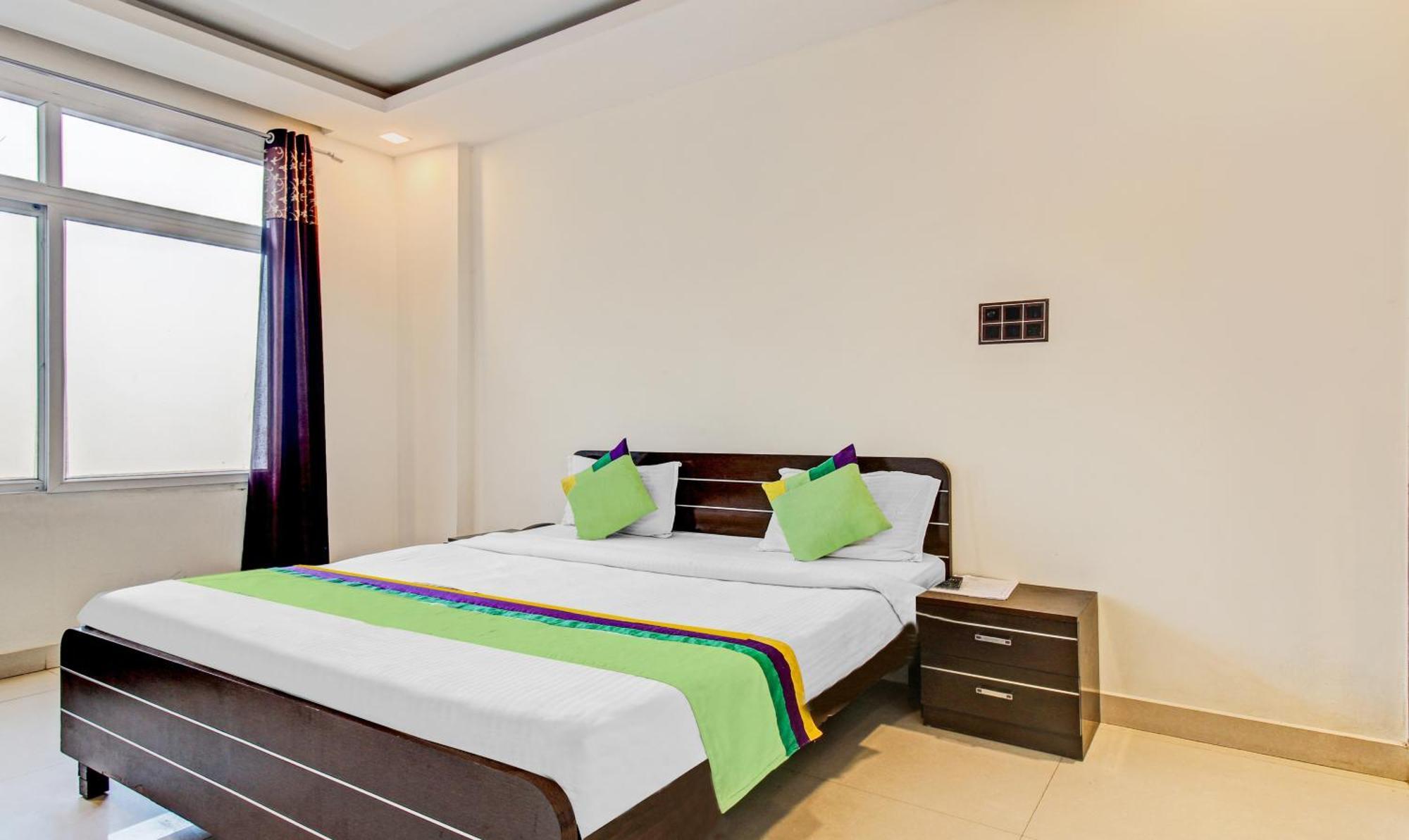 Treebo Silver Grand New Agreement Lucknow Buitenkant foto